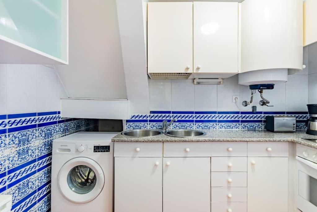 Duque 2br Flat At Historical Chiado Apartamento